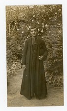 PHOTO SNAPSHOT, Black priest