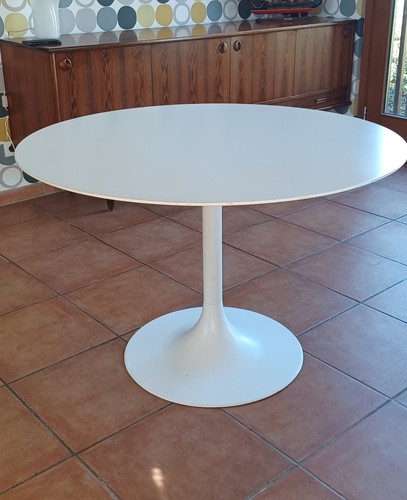 Table ronde pied tulipe - table,
