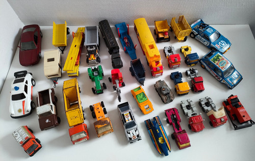 Lot voitures camions - de,