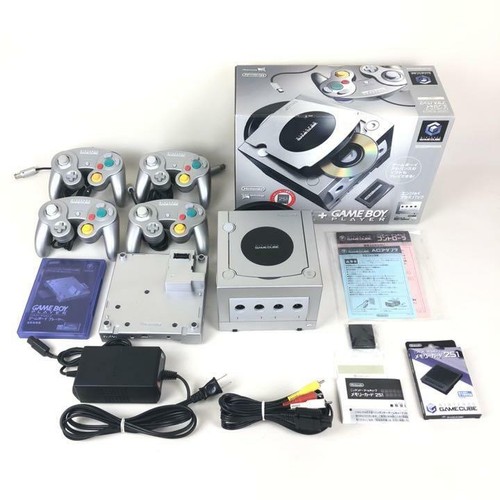 Nintendo game cube - game, plus
