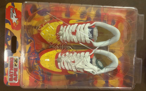 Size signed boxed only - signed,