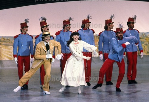 Mireille mathieu exclusive - mireille,