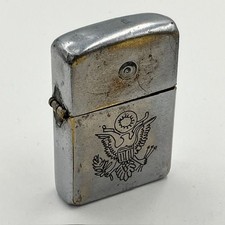 Briquet militaire vintage
