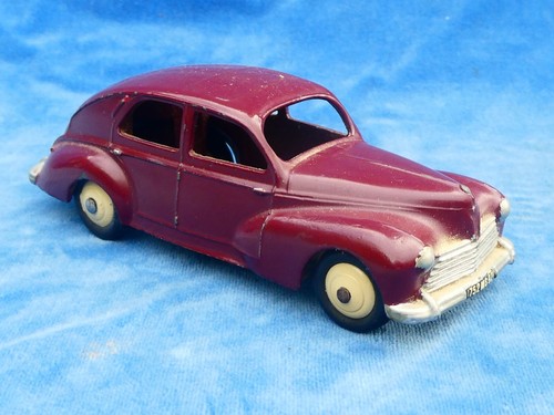 Jolie pretty rare dinky - rare, toys