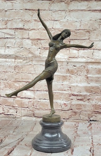 Art deco chiparus - deco,