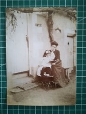 GG197 Photo albuminée circa 1890 TBE 17x12 cm Maman fillette landau jouet