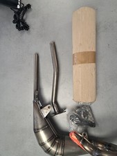 pot d'échappement leovince v6