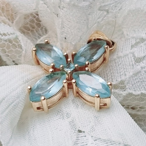 Pendentif fleur bleue - bleue, plaqué
