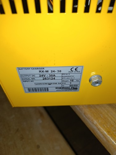 Chargeur batterie transpalette - chargeur,