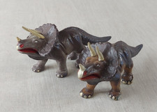 Lot de 2 figurines dinosaure