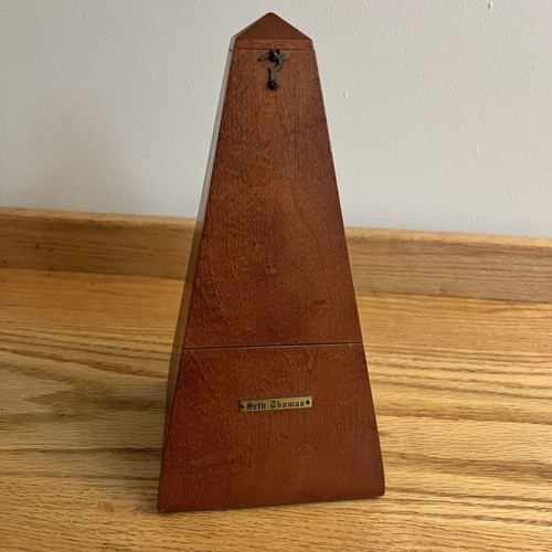 Vintage seth thomas wooden - seth,