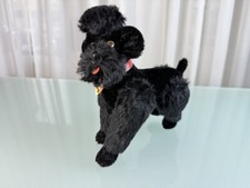 Peluche Steiff animal chien caniche 22 x 20 cm. Excellent état