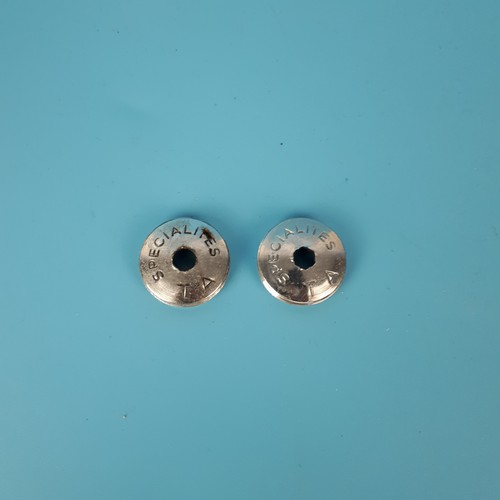 Cache poussères de - 2x,