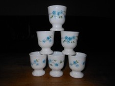 6 coquetiers vintage en arcopal motif myosotis made in FRANCE