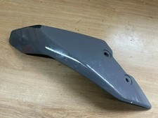 UN CACHE CARENAGE PLASTIQUE RAYE YAMAHA MT10 MT-10 MT 10 2016 ABS