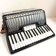 YAMAHA YA-80 accordéon 34 touches 80 basses instrument de musique noir bon ét...