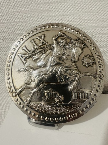 Medallon alix metal argenté - medallon,