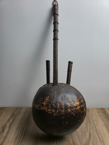 Ancien instrument africain