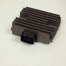 Régulateur redresseur de tension P2R pour Scooter Yamaha 400 Majesty 2007 à 2011