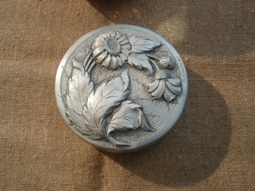 Boîte alu motif florale