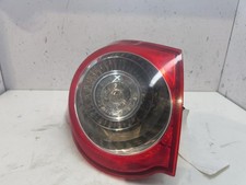 Feu arriere principal gauche