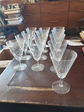 13 VERRES A VIN EN CRISTAL DE SEVRES CRISTAL TAILLE SIGNE BELLE QUALITE DIM 14CM