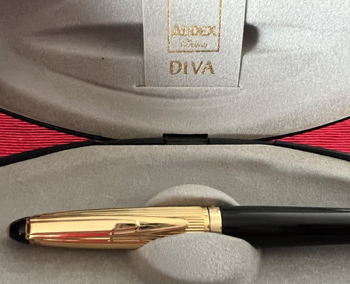 Stylo plume mini diva - diva, laque