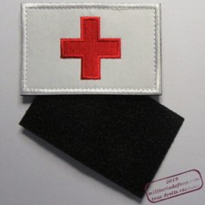 Badge insigne Infirmier Service de Santé, Croix Rouge sur blanc +support scratch