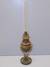 -BELLE LAMPE A PETROLE
