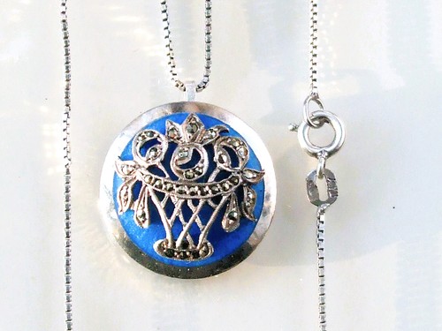 Beau pendentif panier - beau,