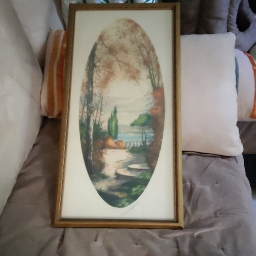 Tableau paysage ovale encadré