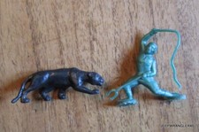 LA ROCHE AUX FEES ~  SERIE CIRQUE / LOT  2 FIGURINES PUBLICITAIRES # 03