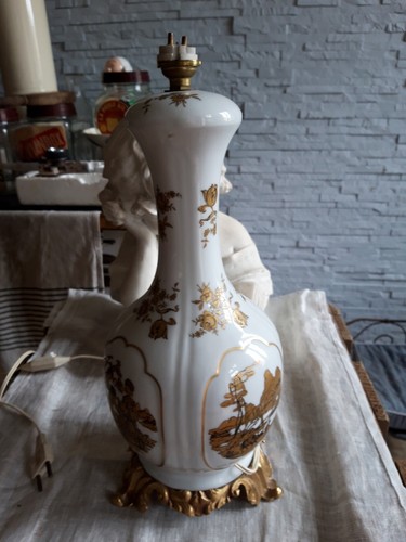 Elégante lampe porcelaine - elégante,
