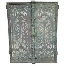 05K34 ANCIENNES GRILLES DE CHEMINEE EN LAITON AJOURE XIXe SIECLE DECORATION