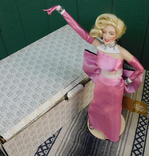 Marilyn monroe franklin - ,
