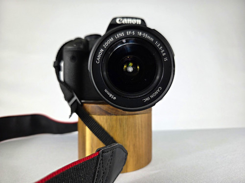 Canon rebel t1i - /, +