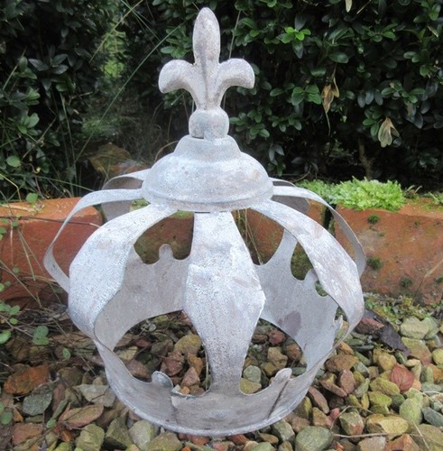 Couronne deco ancienne metal - couronne,