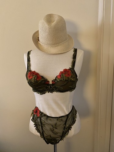 New Lise Charmel Jungle Myster