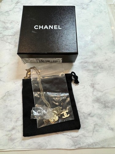 Pendentif époxy chanel marque - pendentif,