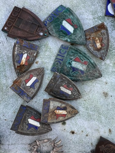 Lot insignes képi casque - lot, et