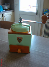 ANCIEN  MOULIN A CAFE PEUGEOT BVERT CLAIR