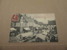 CPA- 51 - FISMES -Place de l'Hotel de Ville - Le Marché ( Carte animée )