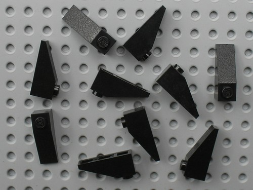 Black slope brick lego - x,