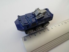 vehicule militaire amphibie