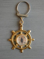 ancien porte clé métal doré