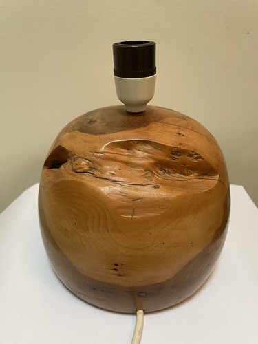 Pied lampe bois sculpté - de, en