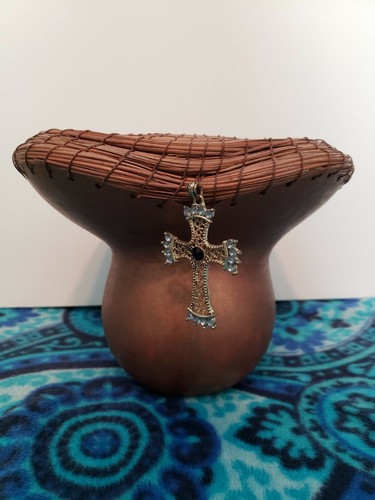 Gourd vessel coiled pine - vessel,,