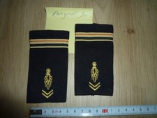 2 Galons armée française  gendarmerie  uniforme ( rangement10)
