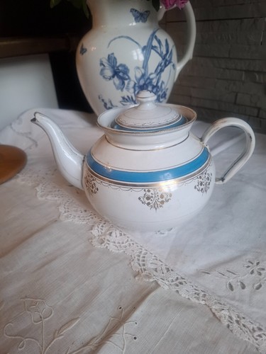 Jolie théière tôle - jolie,