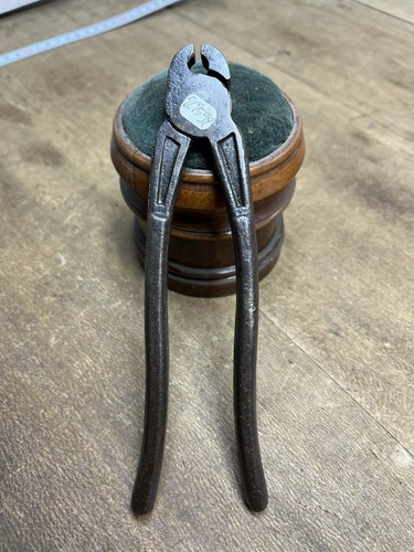 Pince outil ancien - outil, old